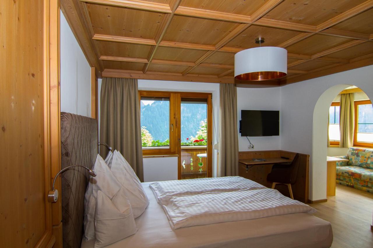 Haus Am Sonnenhang Финкенберг Екстериор снимка
