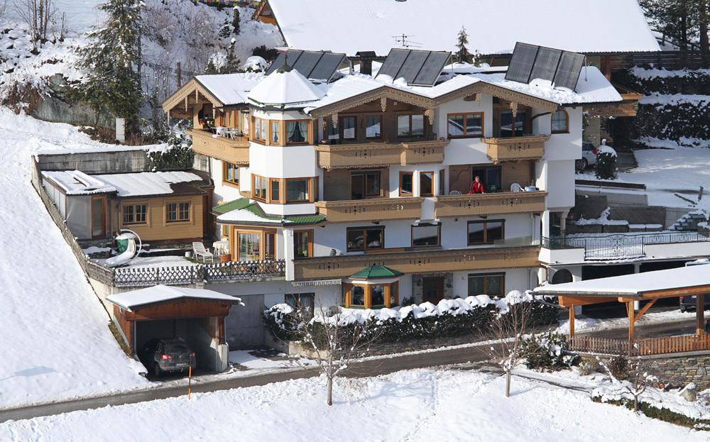 Haus Am Sonnenhang Финкенберг Екстериор снимка